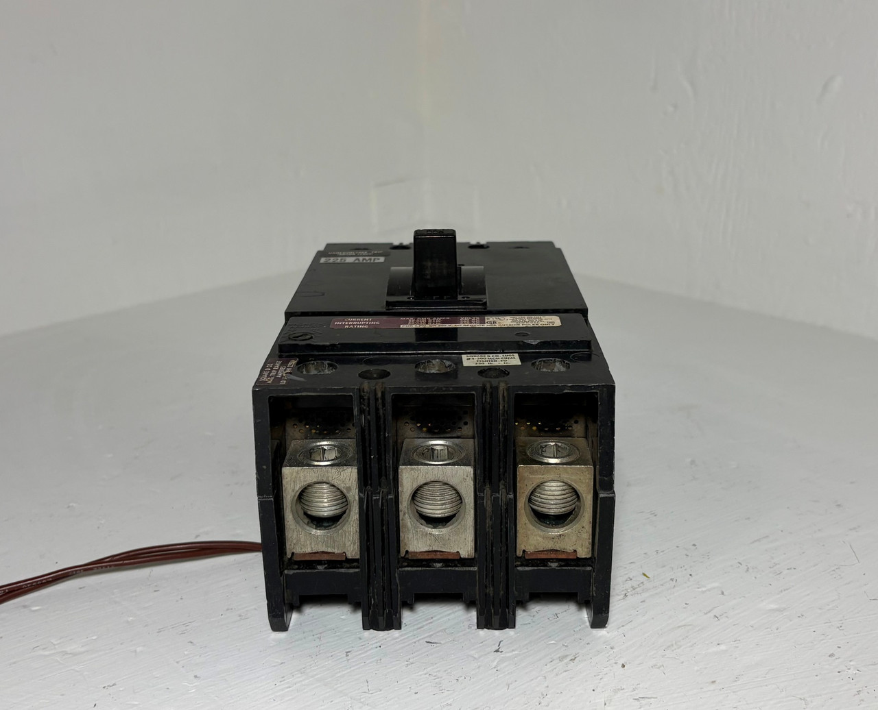Square D KAL362251121 225A Circuit Breaker Black w/ UVR KAL 3P KAL36225 225 Amp (EM5892-4)
