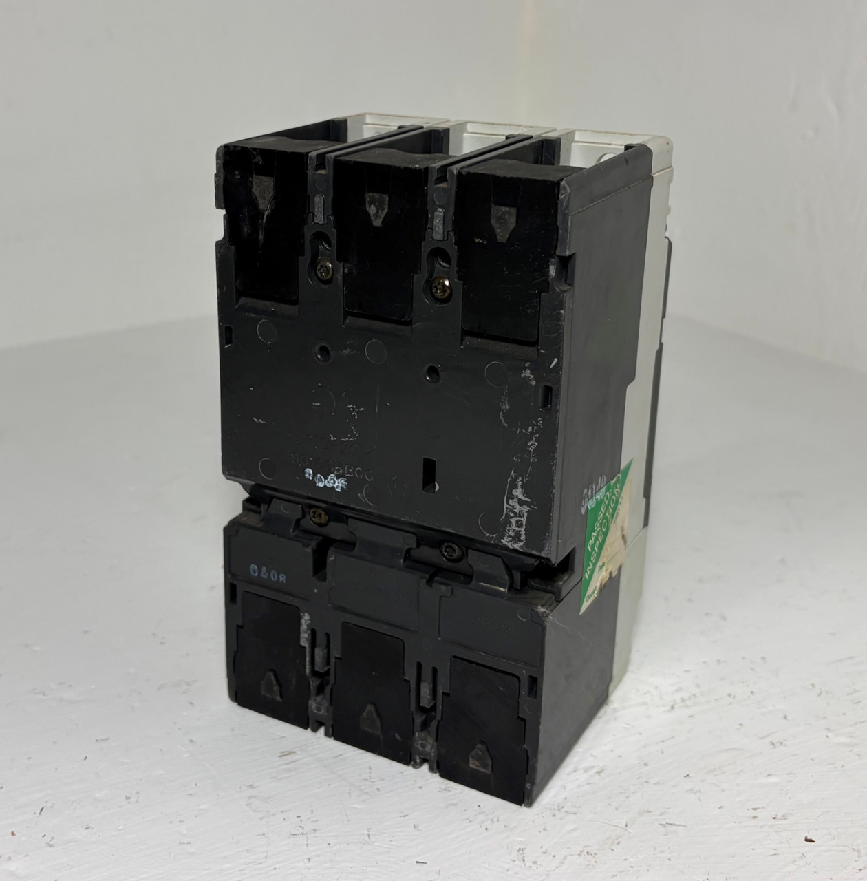 Siemens VL160 160A Circuit Breaker 3VL2716-1AA31-0AA0 480/600V 3 Pole 160 Amp (EM5896-1)