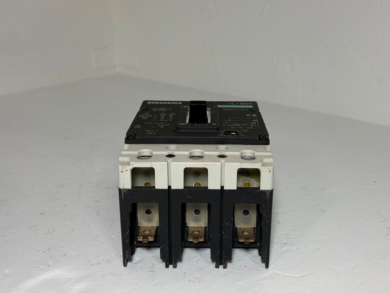 Siemens VL160X 63A Circuit Breaker 3VL1706-1DD33-0AA0 480/600V 3 Pole 63 Amp (EM5895-1)