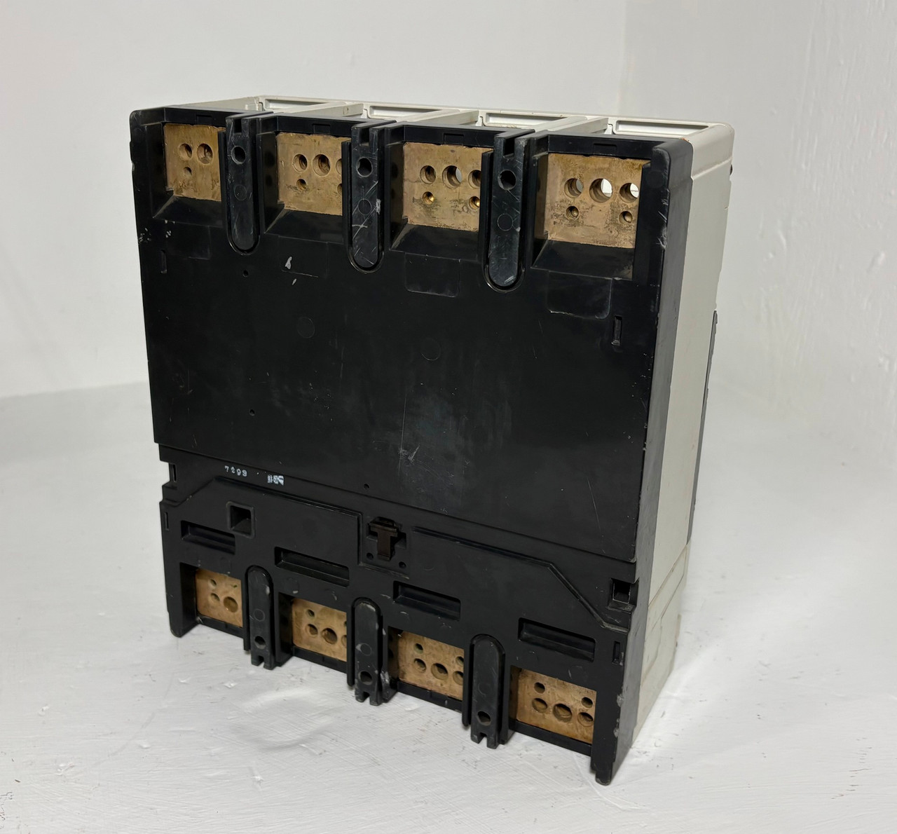 Siemens VL630 H 630A 4P Circuit Breaker 3VL5763-2AA46-0AA0 600V 4 Pole 630 Amp (EM5898-1)