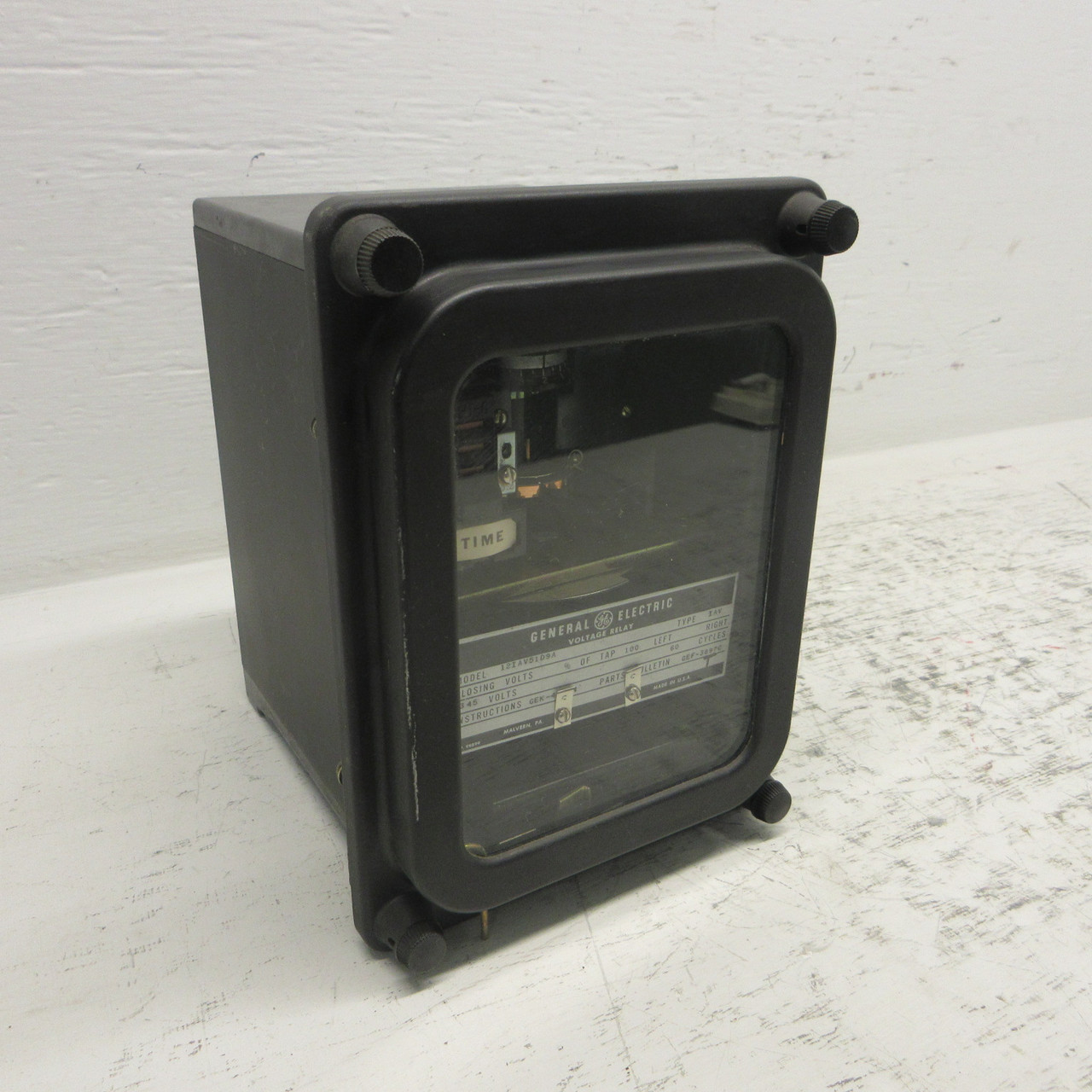 GE 12IAV51D9A Voltage Relay Type IAV 345V 60HZ 345 Volts General Electric (AH1122-1)