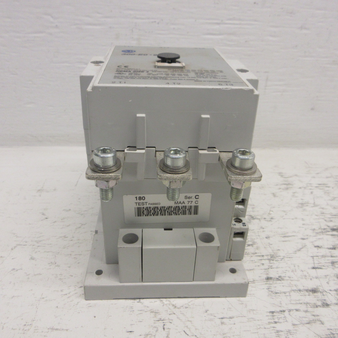 Allen Bradley 300-E0*930 Size 4 Motor Contactor 100 HP 600VAC 135A 3PH 300-E0930 (AH1126-1)