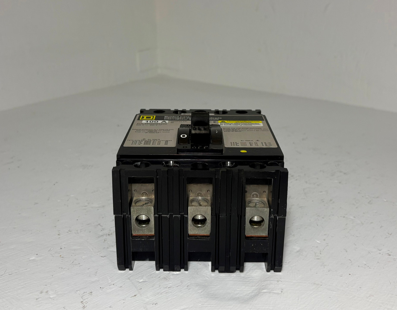 Square D FHL36000M4200 100A Molded Case Switch Type FAL 3P 480/600V 100 Amp HACR (EM5905-1)