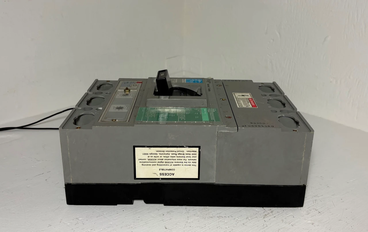 Siemens SLD69500 500A Sentron LI Circuit Breaker 120V Shunt SLD6 ITE 3P 500 Amp (EM5906-1)