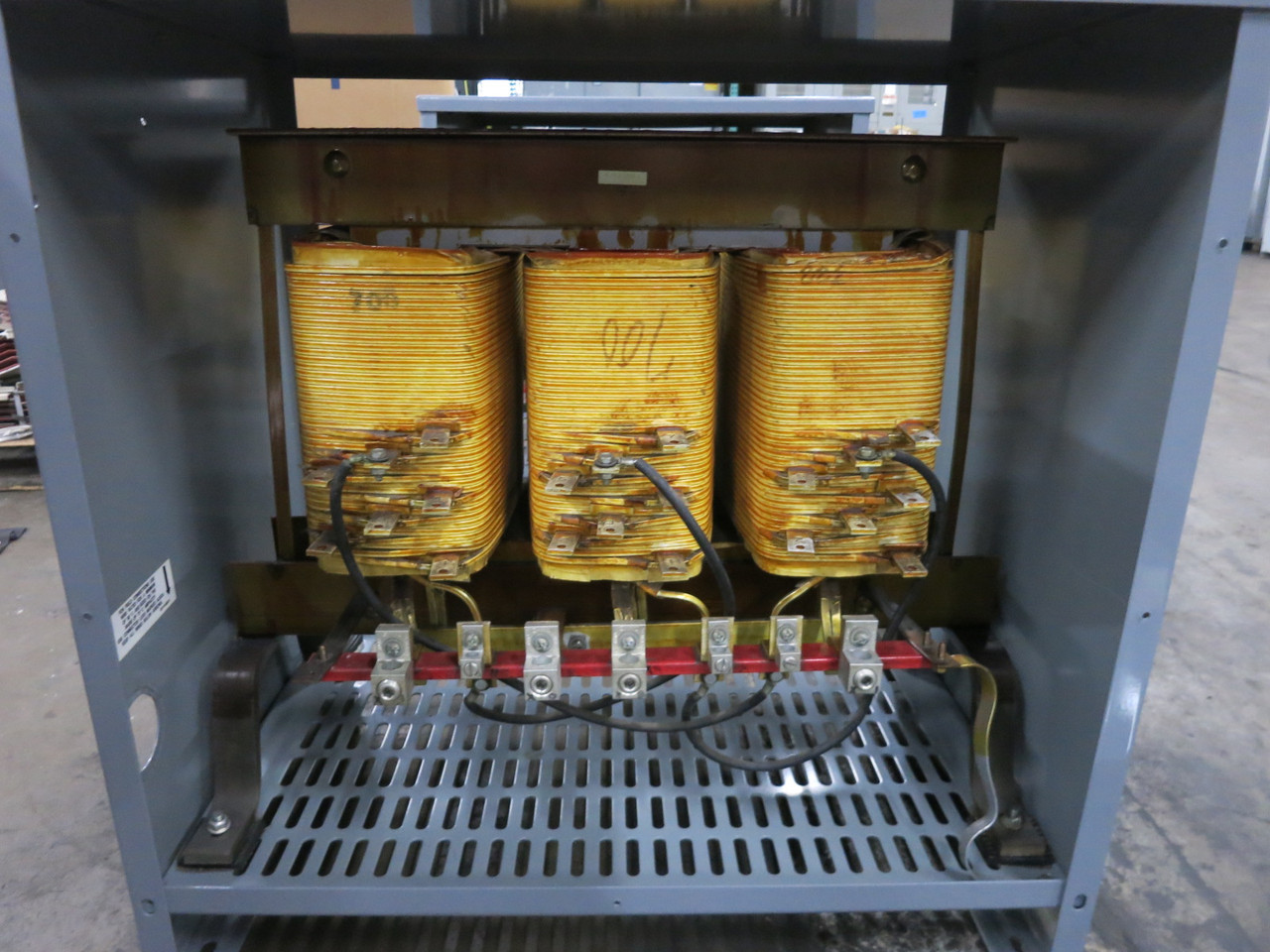 Square D 75 kVA 480 Delta to 208Y/120 V 3PH Dry Type Transformer 75T3H 480V 208 (DW8102-1)