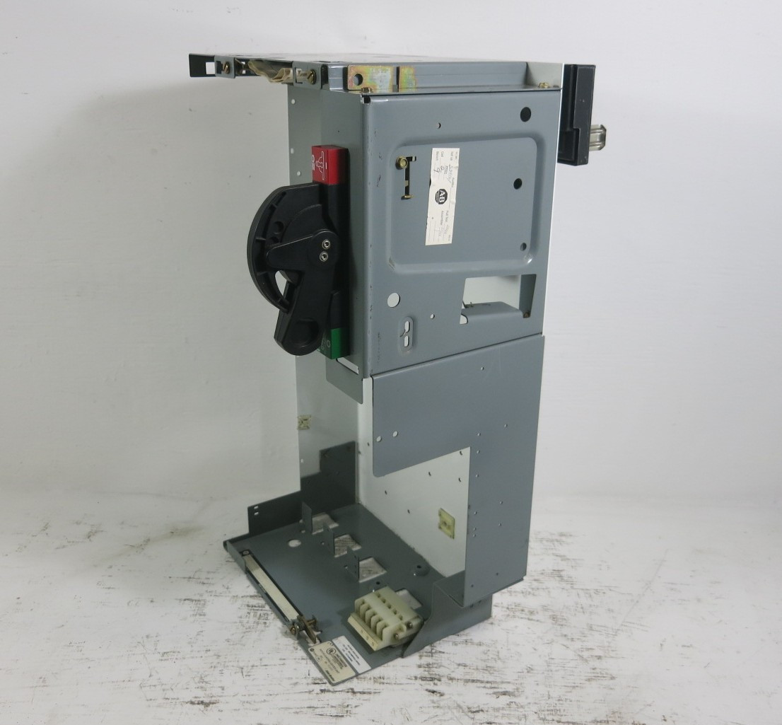 Allen Bradley 2100 Centerline 15A Breaker Feeder 26" MCC Bucket 15 Amp HMCP (BJ1109-3)