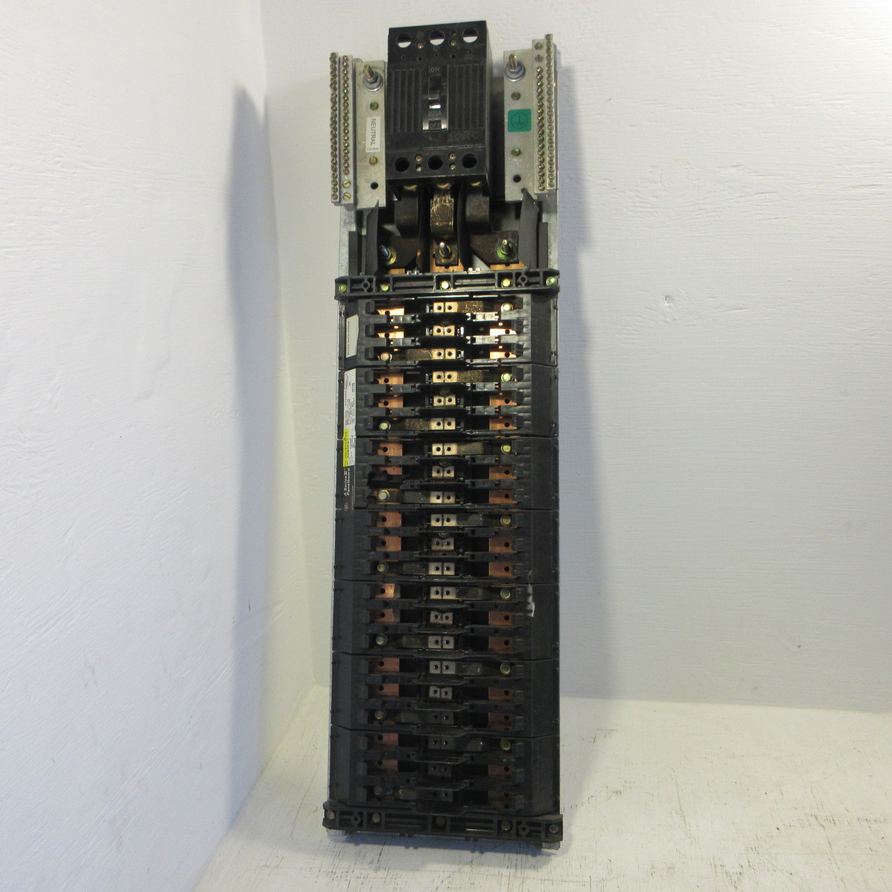 GE AQL3422ATX AXB4M9 225A 208Y/120V Series II Panelboard Interior 3PH 4W 225 Amp (AH1151-3)