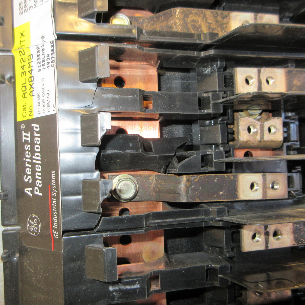 GE AQL3422ATX AXB4M9 225A 208Y/120V Series II Panelboard Interior 3PH 4W 225 Amp (AH1151-3)