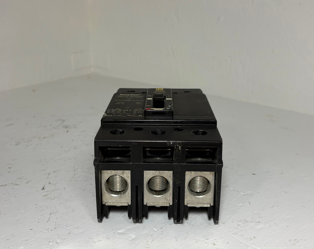 Square D KDL32225 225A PowerPact Circuit Breaker 240V 3 Pole KDL 225 Amp (EM5910-1)