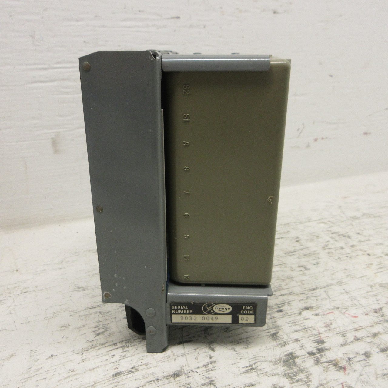 Fireye Type 70D40 Solid State Burner Management 120VAC 60Hz w/ Amplifier 72DRT1 (AH1168-1)