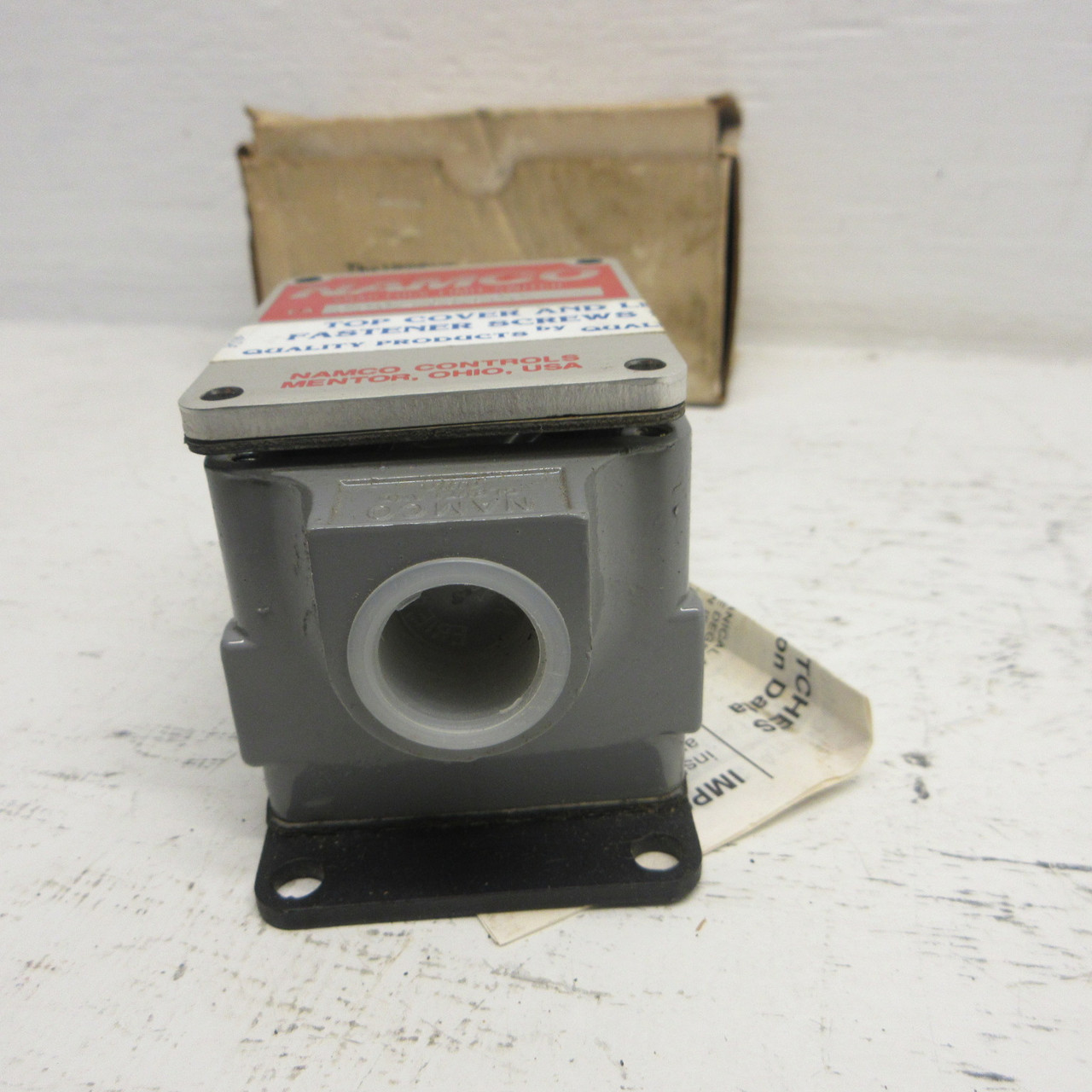 NEW Namco EA080-11100 Snap-Lock Limit Switch 20 Amp 125VAC EA08011100 NAMCO NIB (AH1172-1)