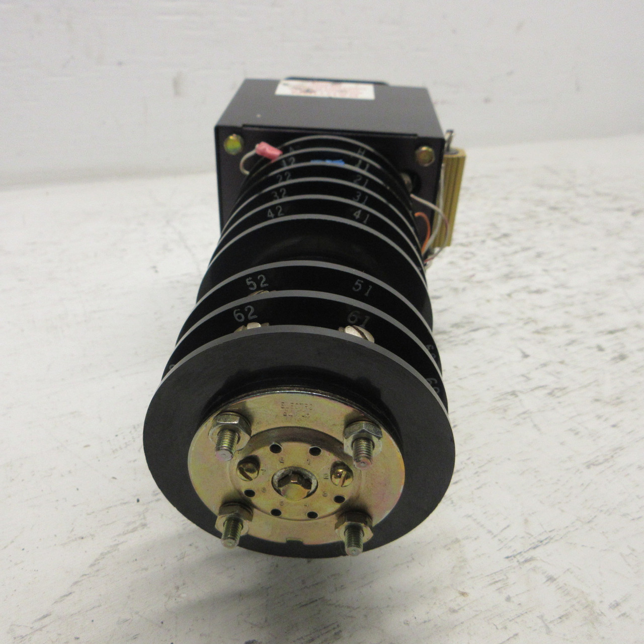 Electroswitch 8858DC Series 24 CSR Rotary Switch Breaker Control 600V 125VDC (AH1181-5)