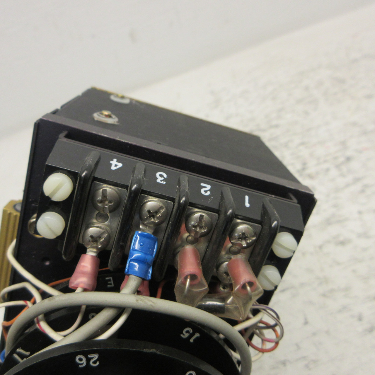 Electroswitch 8858DC Series 24 CSR Rotary Switch Breaker Control 600V 125VDC (AH1181-5)