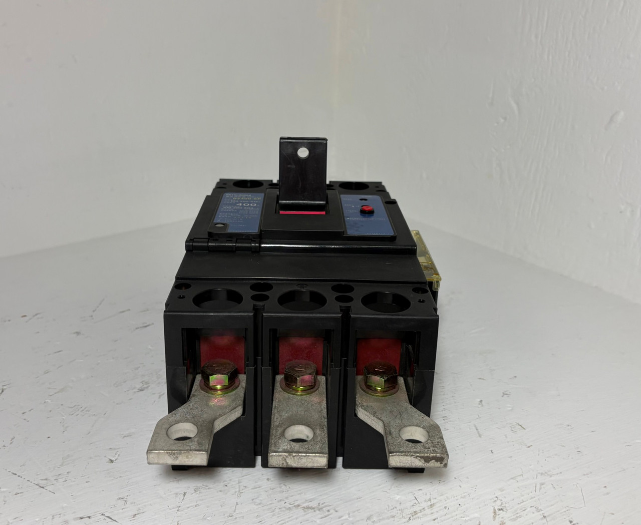 NIB Mitsubishi NV400-SP 400A Circuit Breaker NV400SP 3P 415V 400 Amp NEW (EM5914-1)