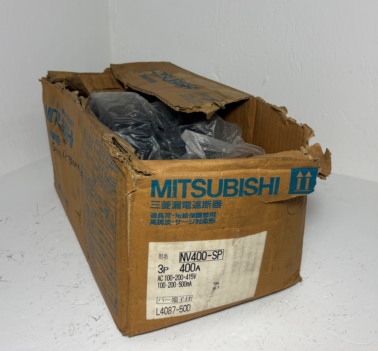 NIB Mitsubishi NV400-SP 400A Circuit Breaker NV400SP 3P 415V 400 Amp NEW (EM5914-1)