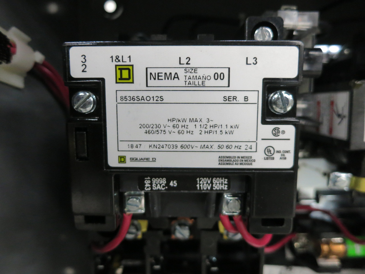 NEW Square D 8536SAO12S Enclosed Size 00 Motor Starter 120V Coil 8536SA012S 2 HP (DW8146-2)