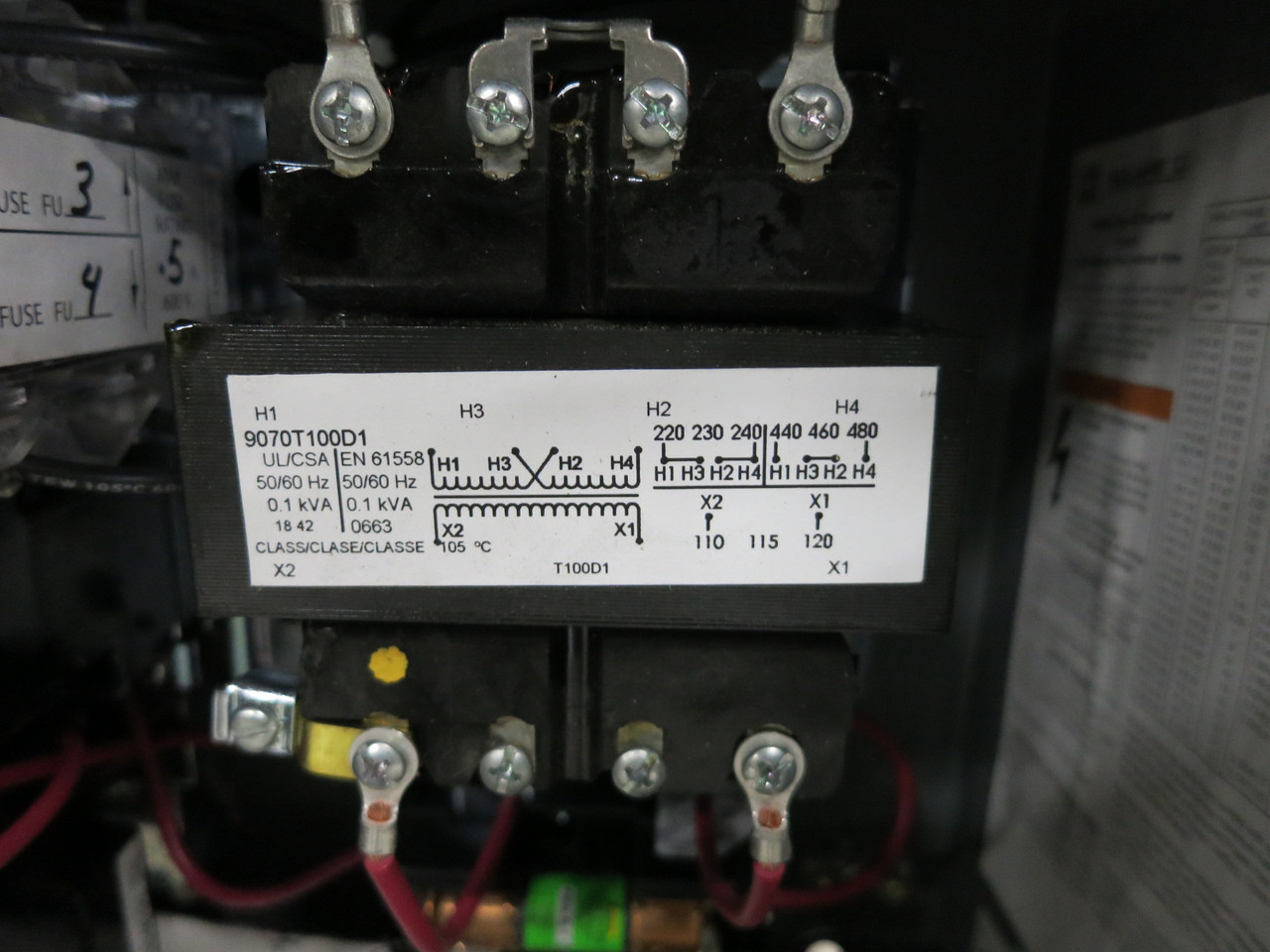 NEW Square D 8536SAO12S Enclosed Size 00 Motor Starter 120V Coil 8536SA012S 2 HP (DW8146-2)