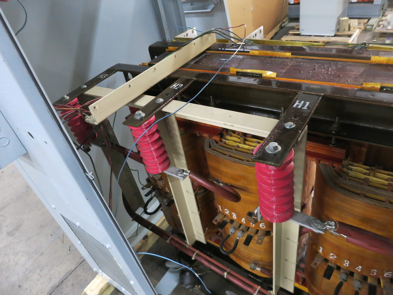 Virginia 225/300 kVA 12470V to 208Y/120 V 3PH Dry Type Transformer 12470 - 208 (DW8148-1)