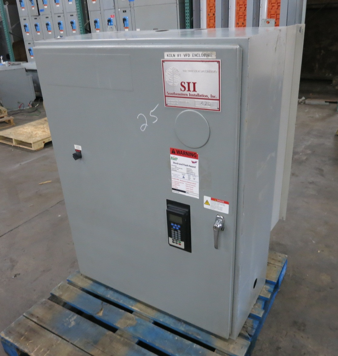 Allen Bradley 20BD096F0ANNAND0 75 HP PowerFlex 700 480V AC VS Drive 96A Ser B (DW8164-1)