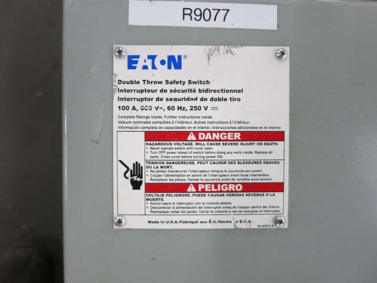 NEW Eaton DT363NRKLC 100A 600V Fusible Double Throw Manual Transfer Switch 3R (DW8168-2)
