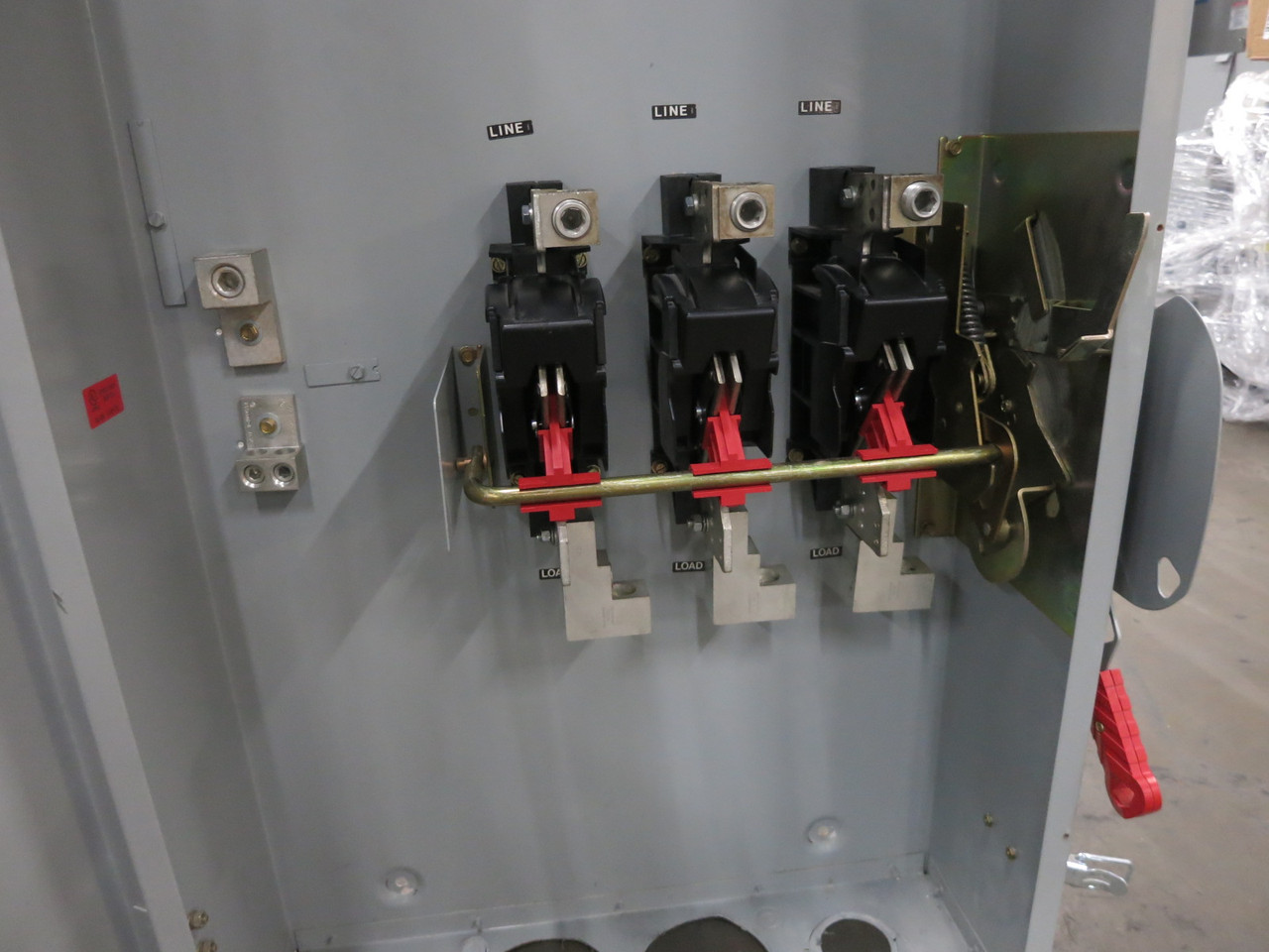 Siemens HNF365 400A 600V Non-Fusible Safety Switch Disconnect HNF-365 400 Amp (DW8170-1)