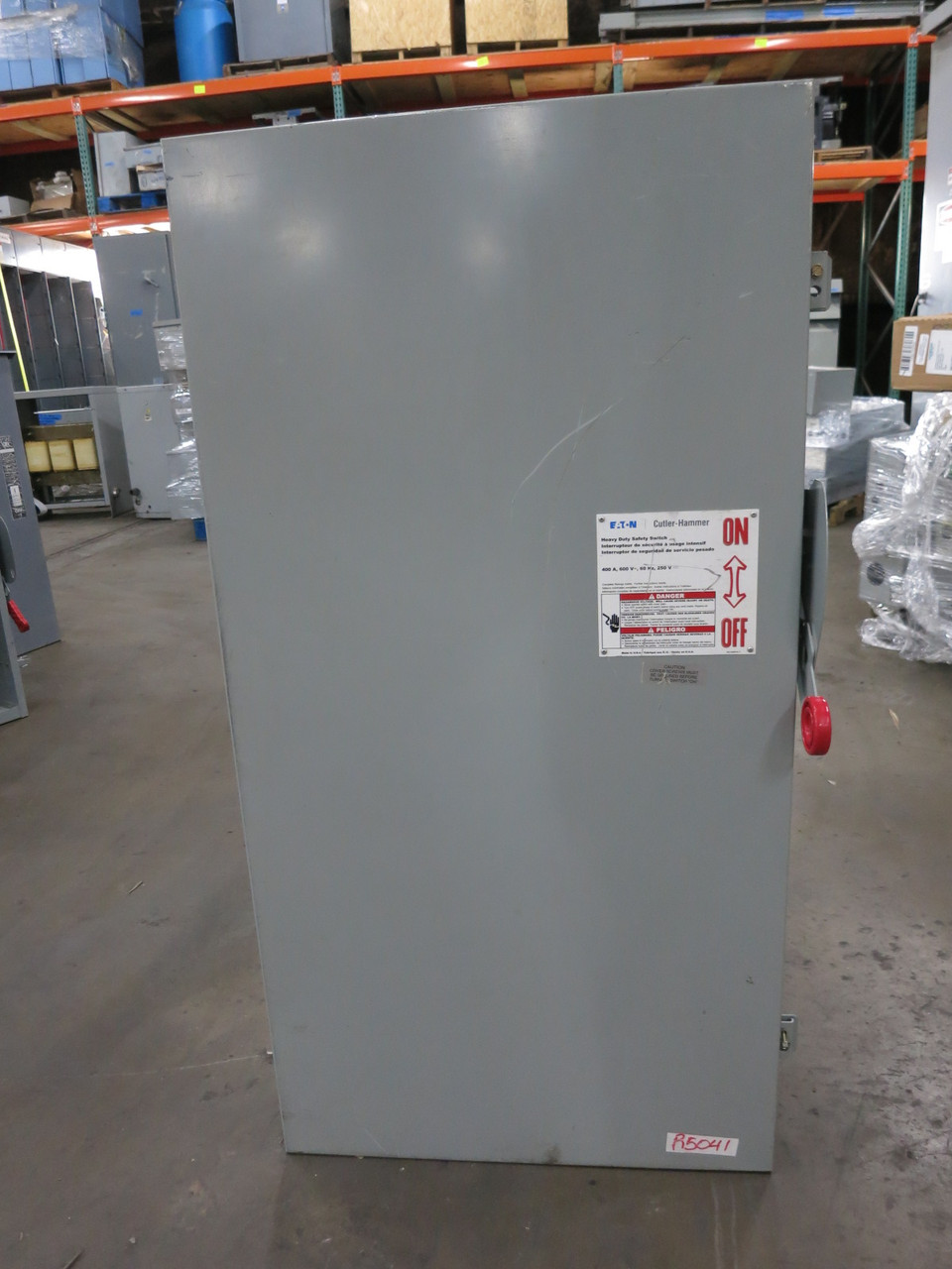 Eaton DH365UGK 400A 600V Non-Fusible Safety Disconnect Switch 400 Amp DH365-UGK (DW8169-1)