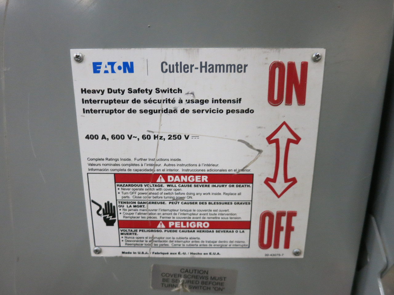 Eaton DH365UGK 400A 600V Non-Fusible Safety Disconnect Switch 400 Amp DH365-UGK (DW8169-1)