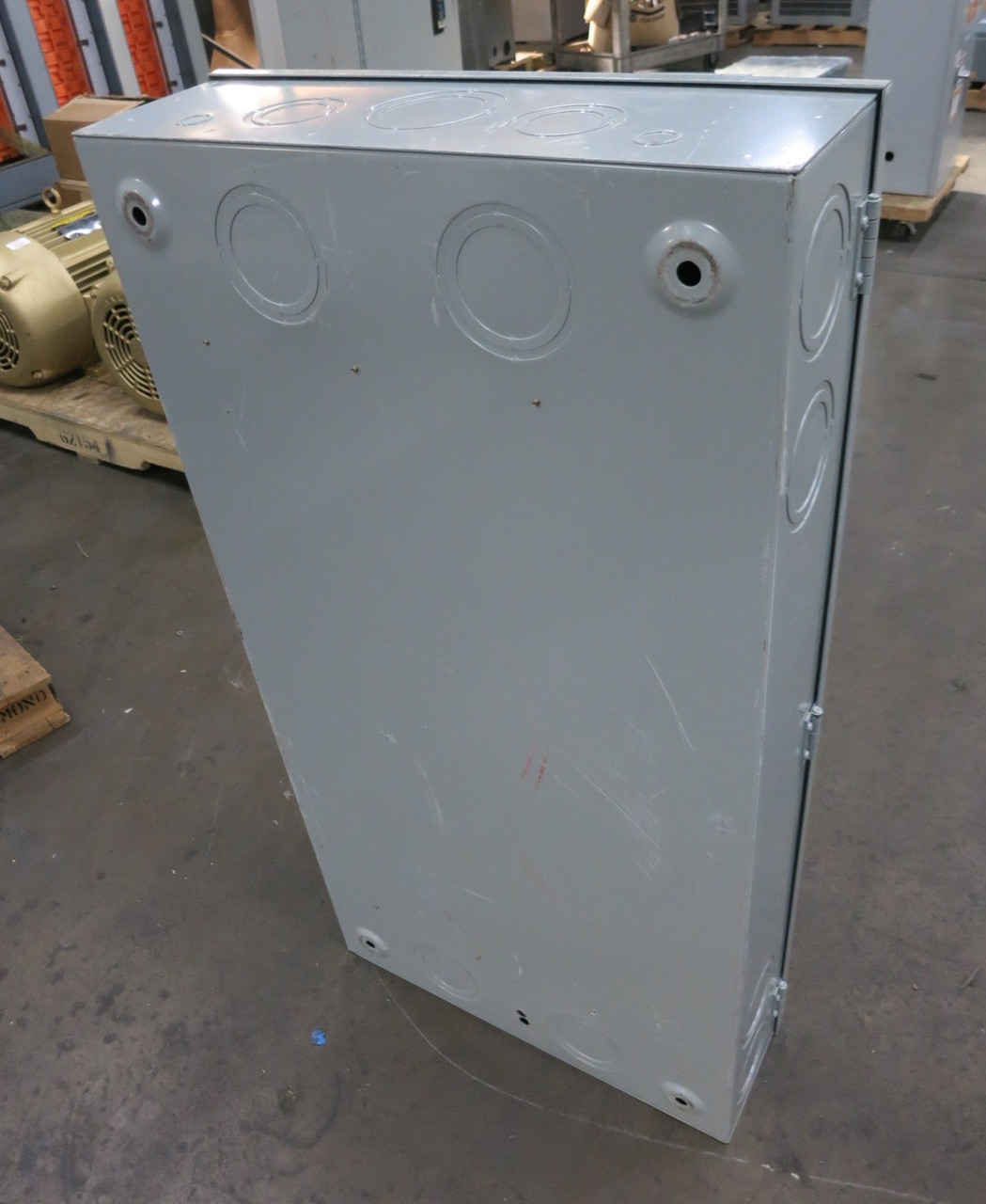 Eaton DH365UGK 400A 600V Non-Fusible Safety Disconnect Switch 400 Amp DH365-UGK (DW8169-1)