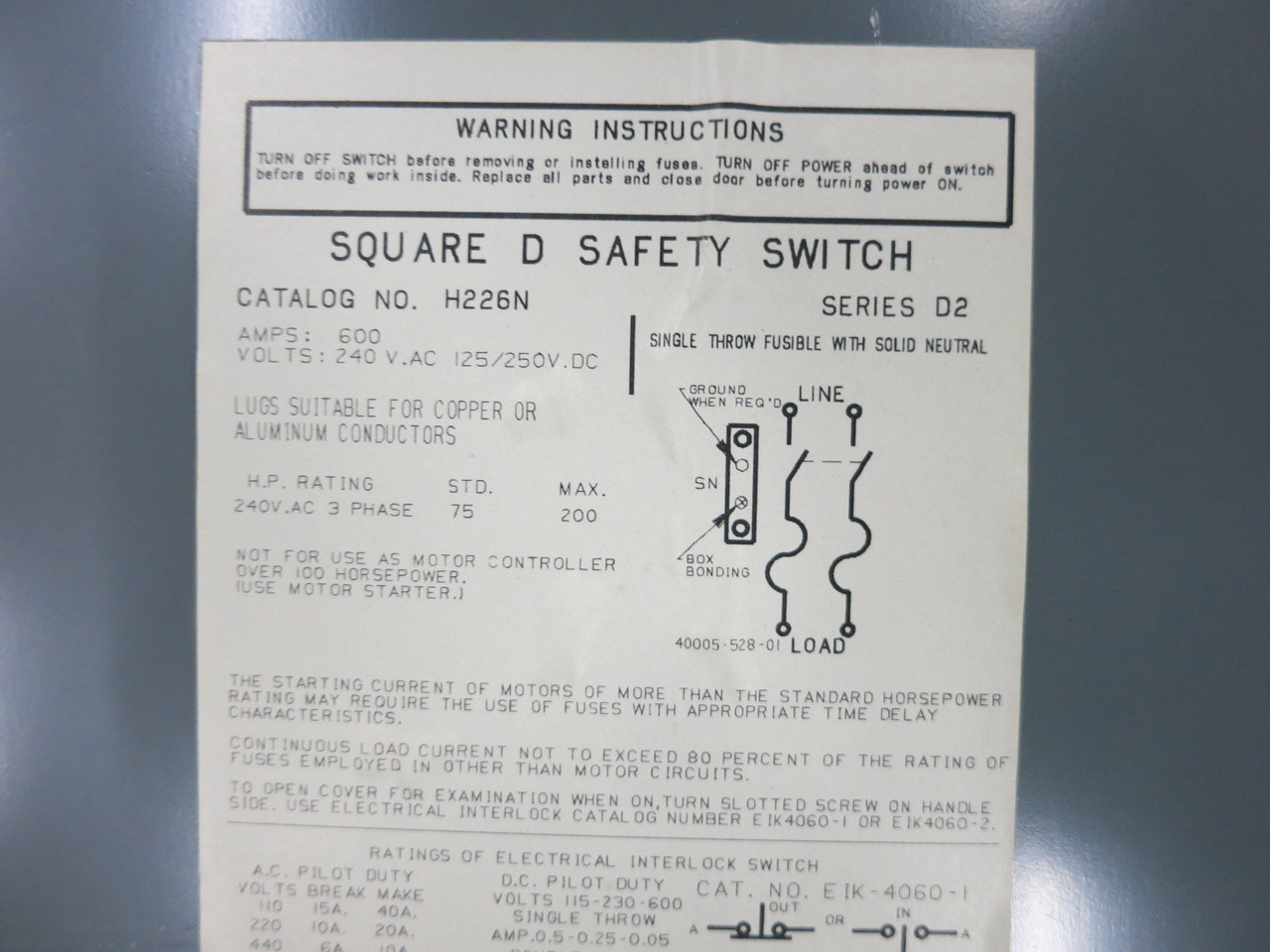 Square D H226N 600A 240V 2-Pole Fusible Safety Switch Neutral 600 Amp H226-N D2 (DW8178-1)
