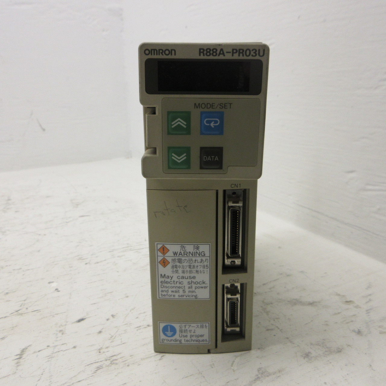 Omron R88D-UA03HA AC Servo Driver 200/230 VAC 50W 1.5A Drive 60Hz w/ R88A-PR03U (AH1225-1)