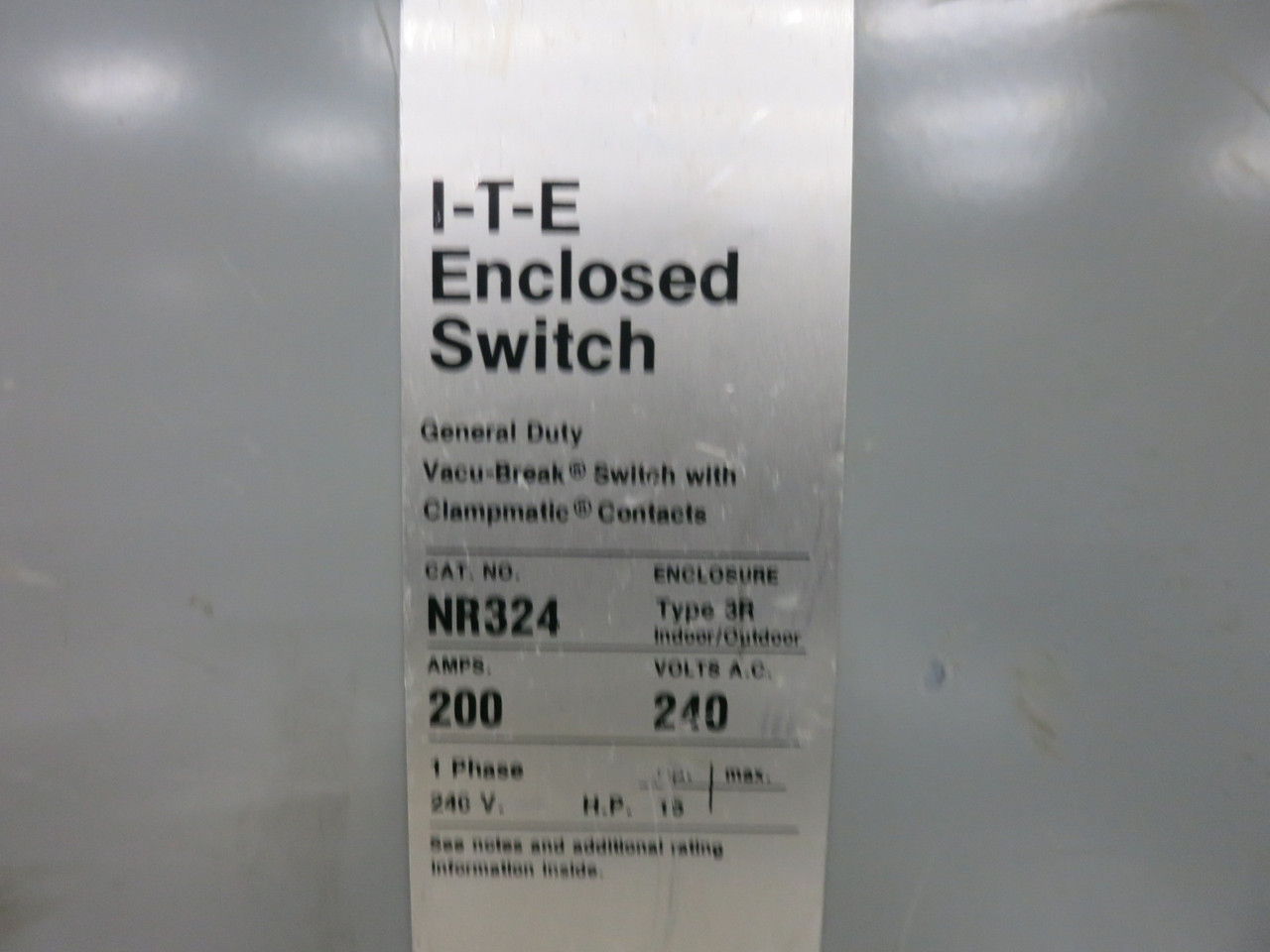 ITE NR324 200A 240V 2-Pole Fusible Disconnect Switch Neutral 200 Amp NR-324 3R (DW8181-1)