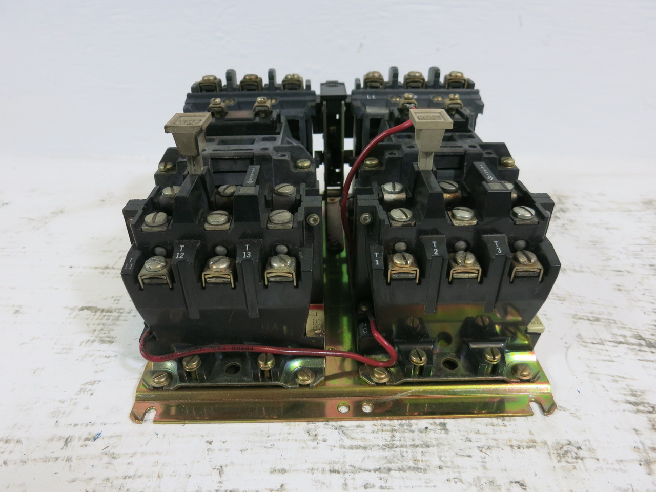 Allen Bradley 520E-BOD Size 1 2 Speed Starter 120V Coil 27A 520E-B0D No Heaters (BJ1119-1)