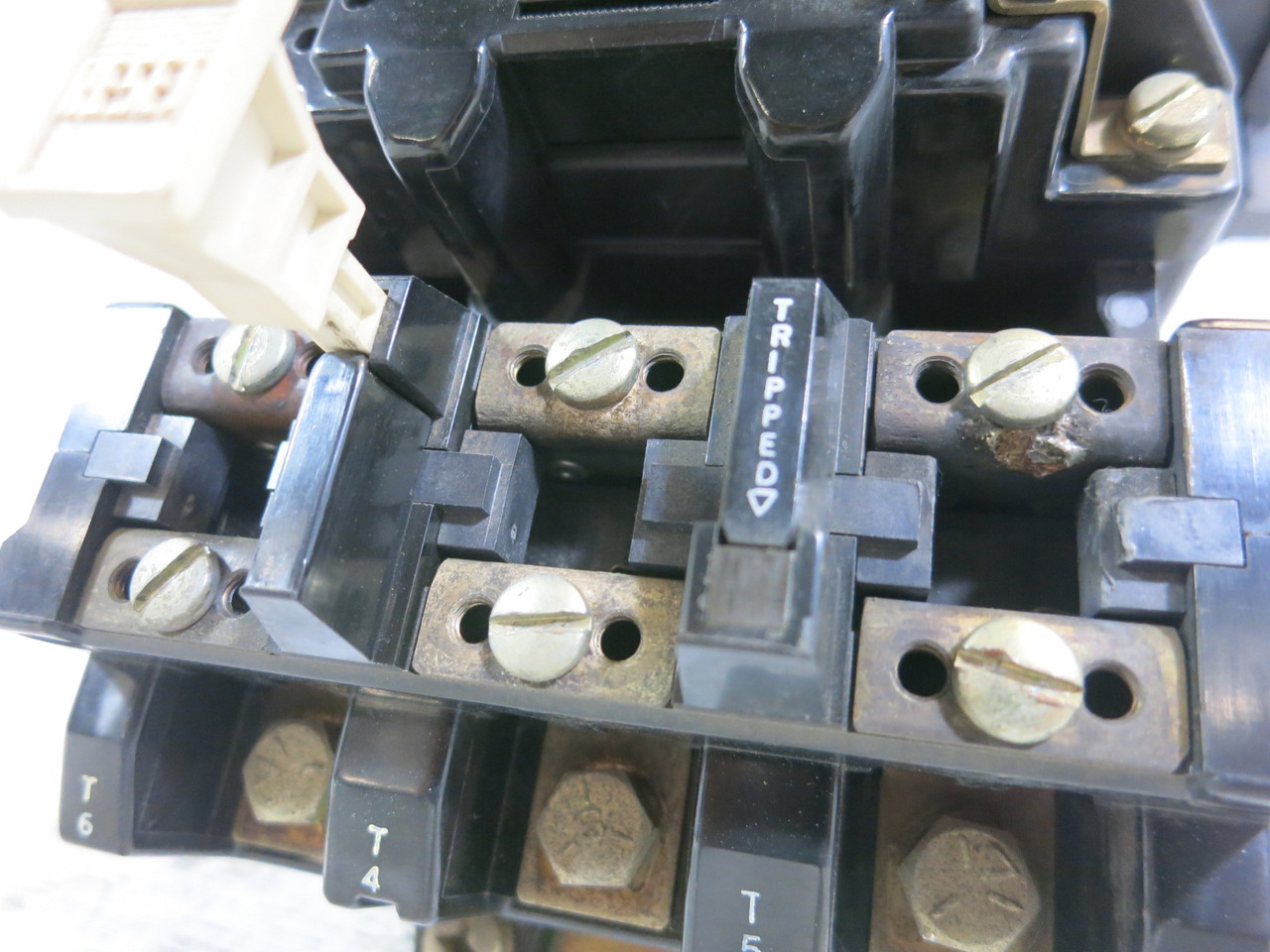 Allen Bradley 520VF-DOD Size 3 Motor Starter 120V Coil 50HP 90A 600VAC Flawed (BJ1118-1)