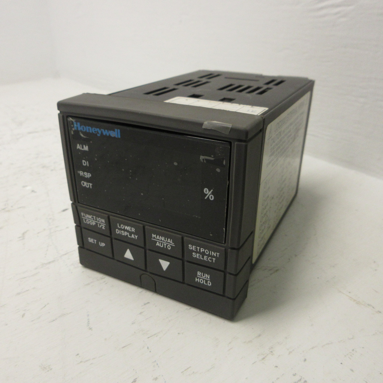Honeywell UDC3300 Temperature Controller DC330B-EE-200-20-000000-00-0 90-250VAC (AH1235-1)