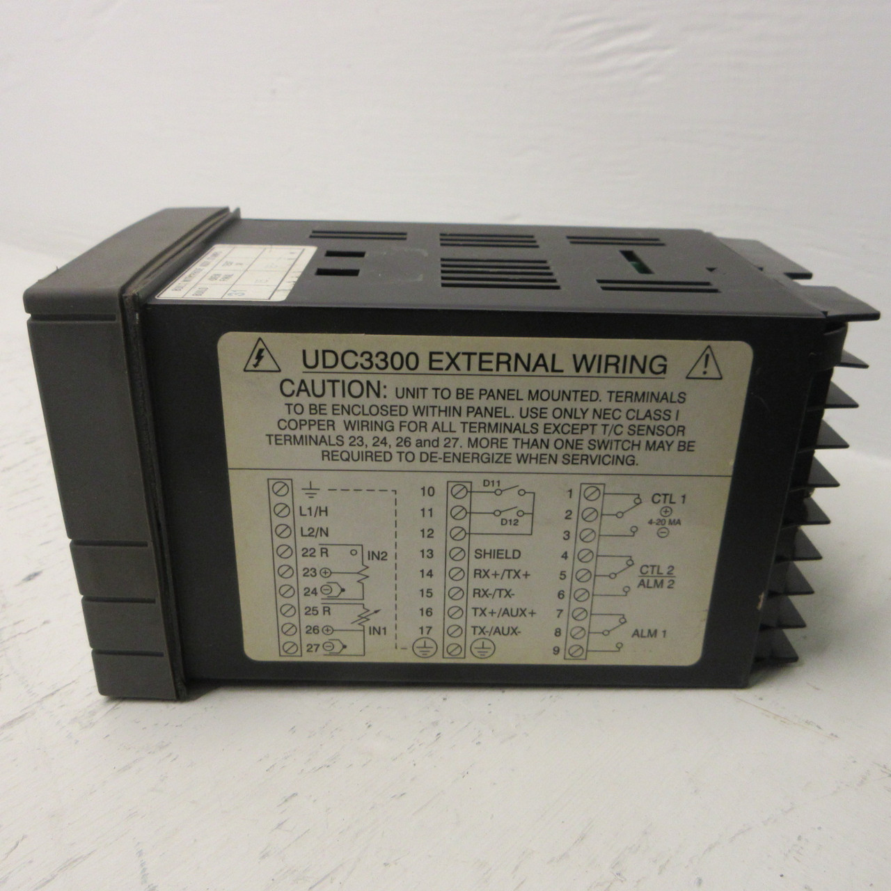 Honeywell UDC3300 Temperature Controller DC330B-EE-200-20-000000-00-0 90-250VAC (AH1235-1)