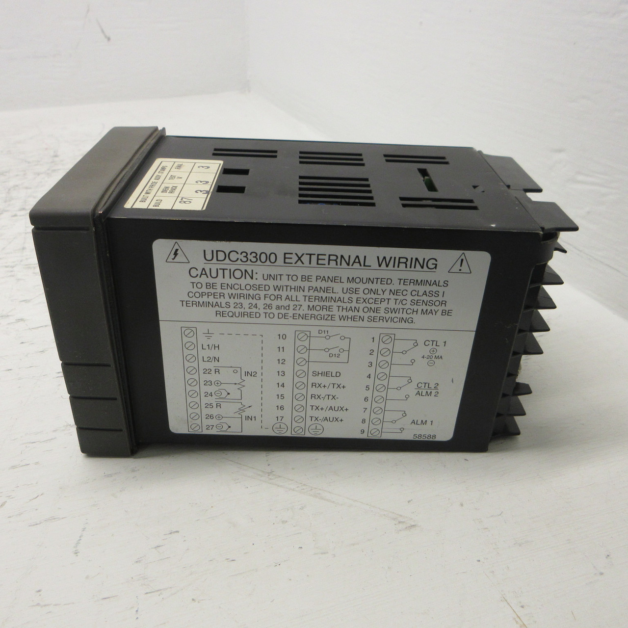Honeywell UDC3300 Temperature Controller DC330B-KE-203-20-0A0000-20-0 90-250VAC (AH1231-1)