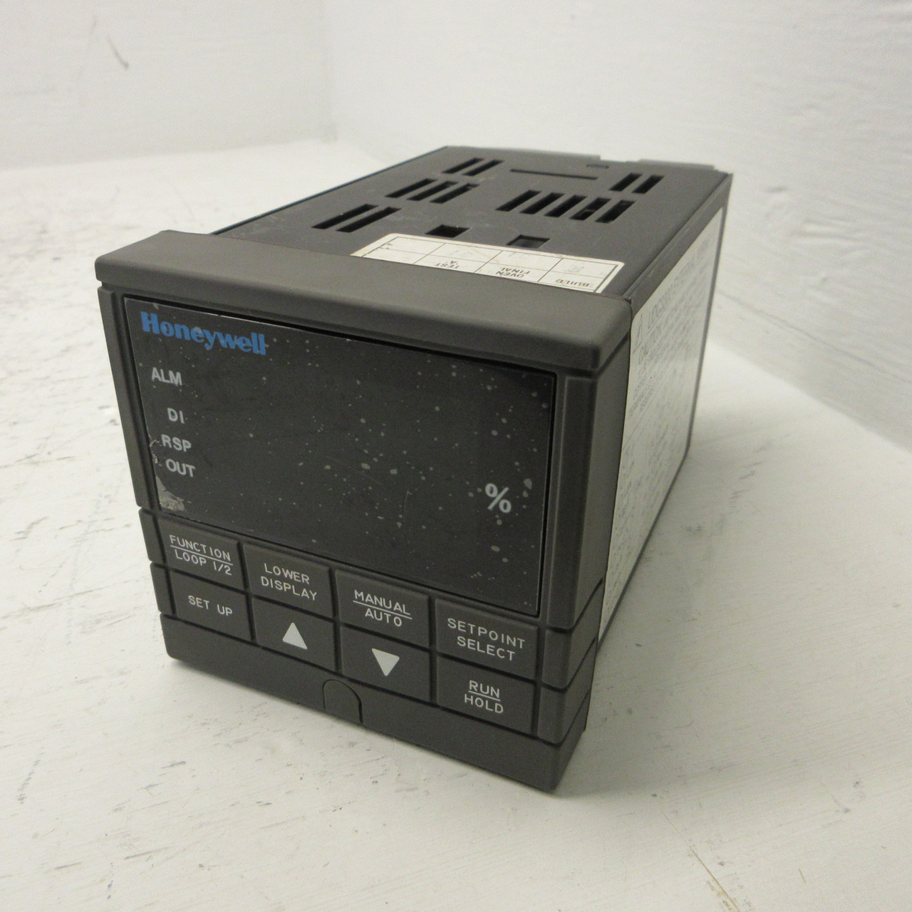 Honeywell UDC3300 Temperature Controller DC330B-KE-203-20-0A0000-00-0 90-250VAC (AH1232-1)