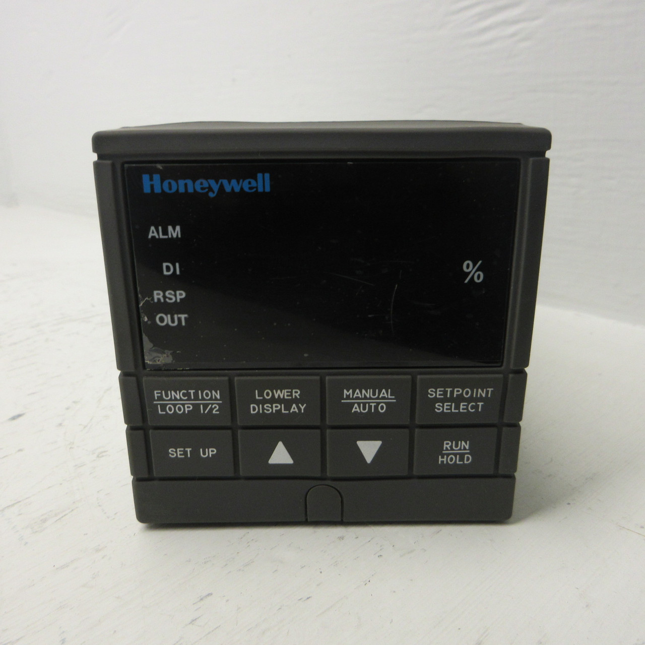 Honeywell UDC3300 Temperature Controller DC330B-KE-203-20-0A0000-00-0 90-250VAC (AH1232-1)