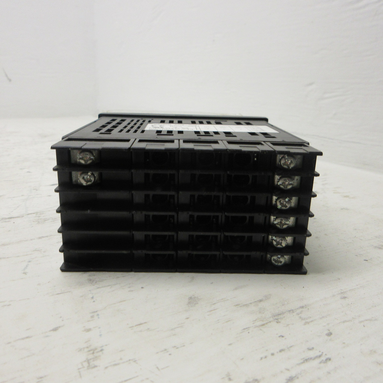 Omron K3HB-RNB Digital Panel Meter 24V AC/DC 5 Digit 50/60hz 11VA 7W 8 Terminal (AH1227-1)