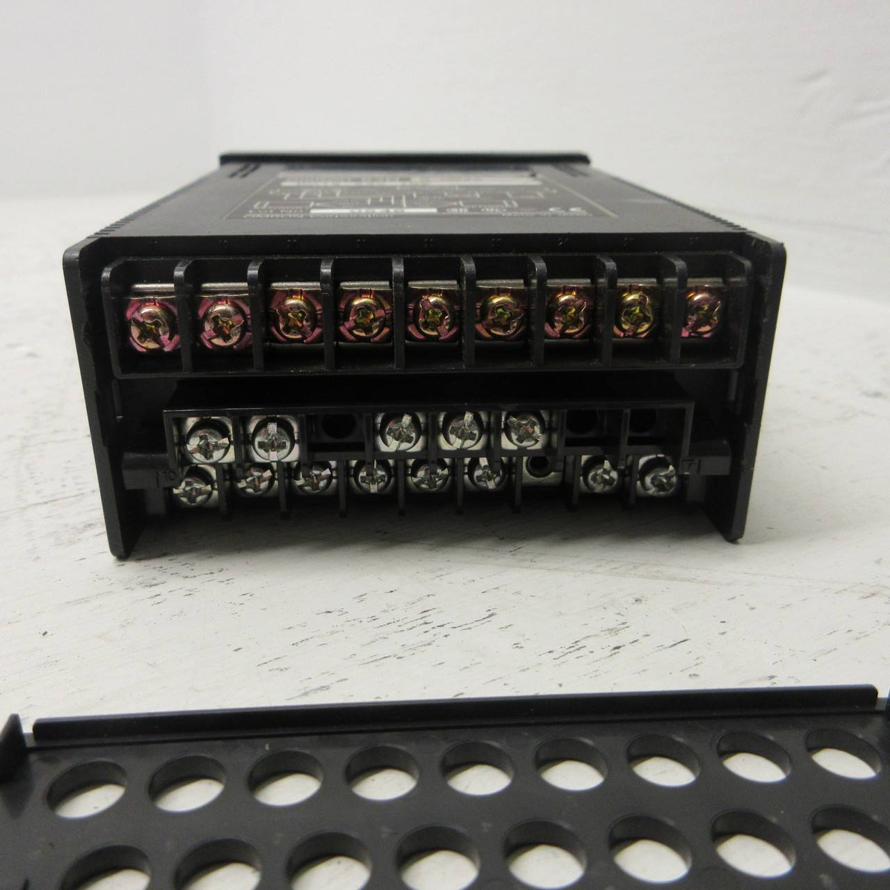 Omron K3NR-NB2A Digital Panel Meter 12-24VDC 1/8 DIN 5 Digit K3NR-NB2A 10W (AH1239-2)