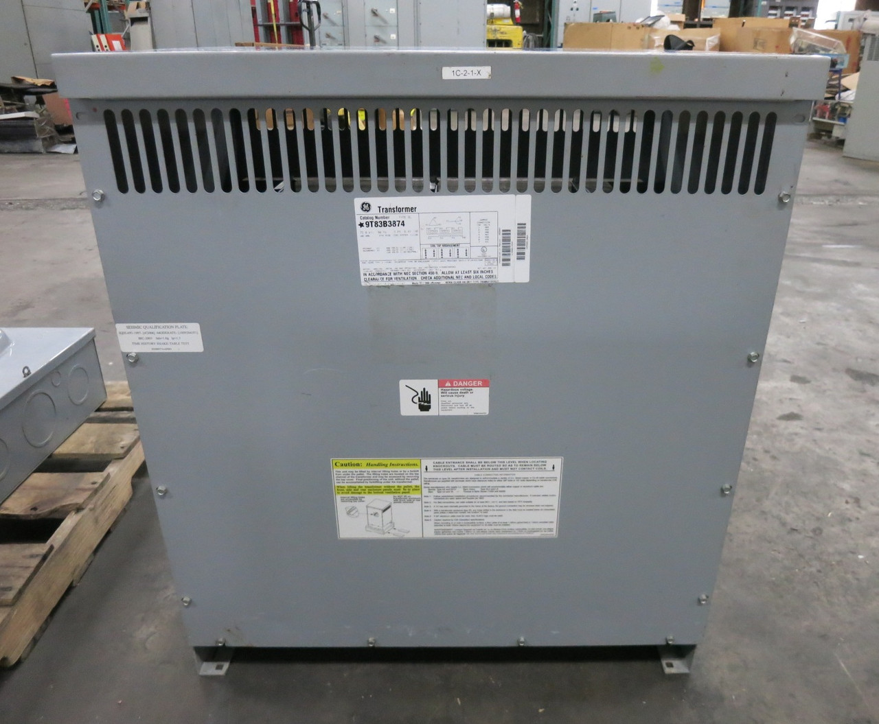 GE 75 kVA 480 Delta to 208Y/120 V 3PH Dry Type Transformer 9T83B3874 480V 208 (DW8190-1)