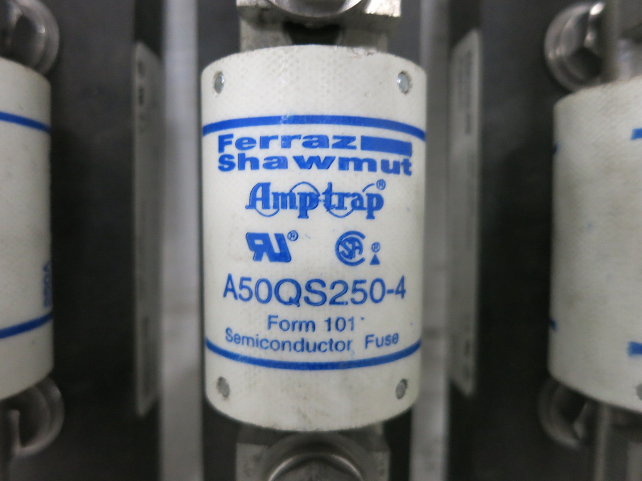 Ferraz Shawmut P266C 225-600A Fuse Block Assembly A50QS250-4 250A (SET OF 3) (DW8186-1)