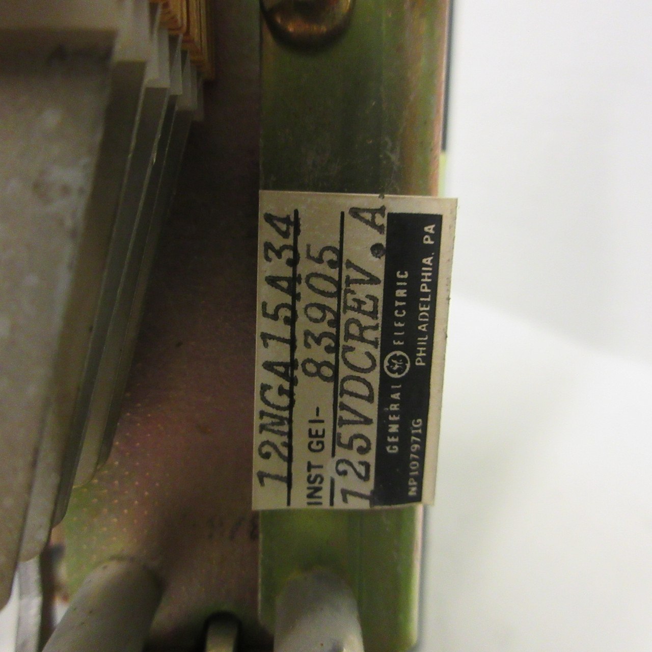 General Electric GE 12NGA15A34 Auxiliary Relay 125VDC Rev. A NP107971G 125 Volt (AH1248-2)