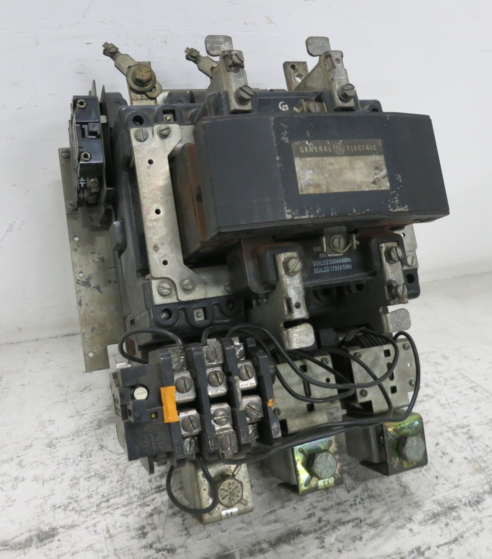 GE CR306G0** Size 5 Motor Starter 480V Coil 55-530249G004 200 HP 270A CR306GO (DW8195-1)