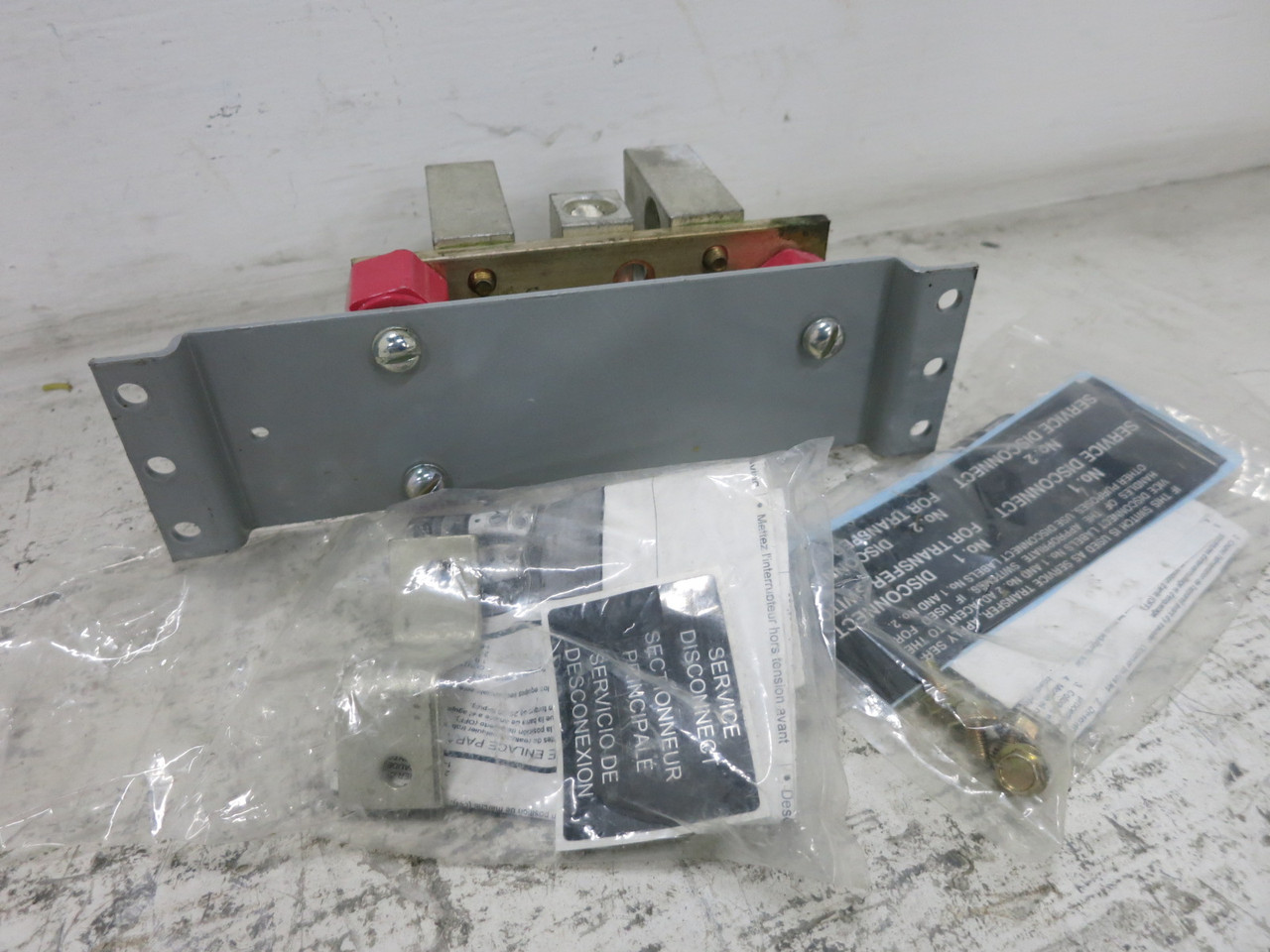 NEW Square D DT600NKD 600A Solid Neutral Assembly Kit Double Throw Safety Switch (DW8193-1)