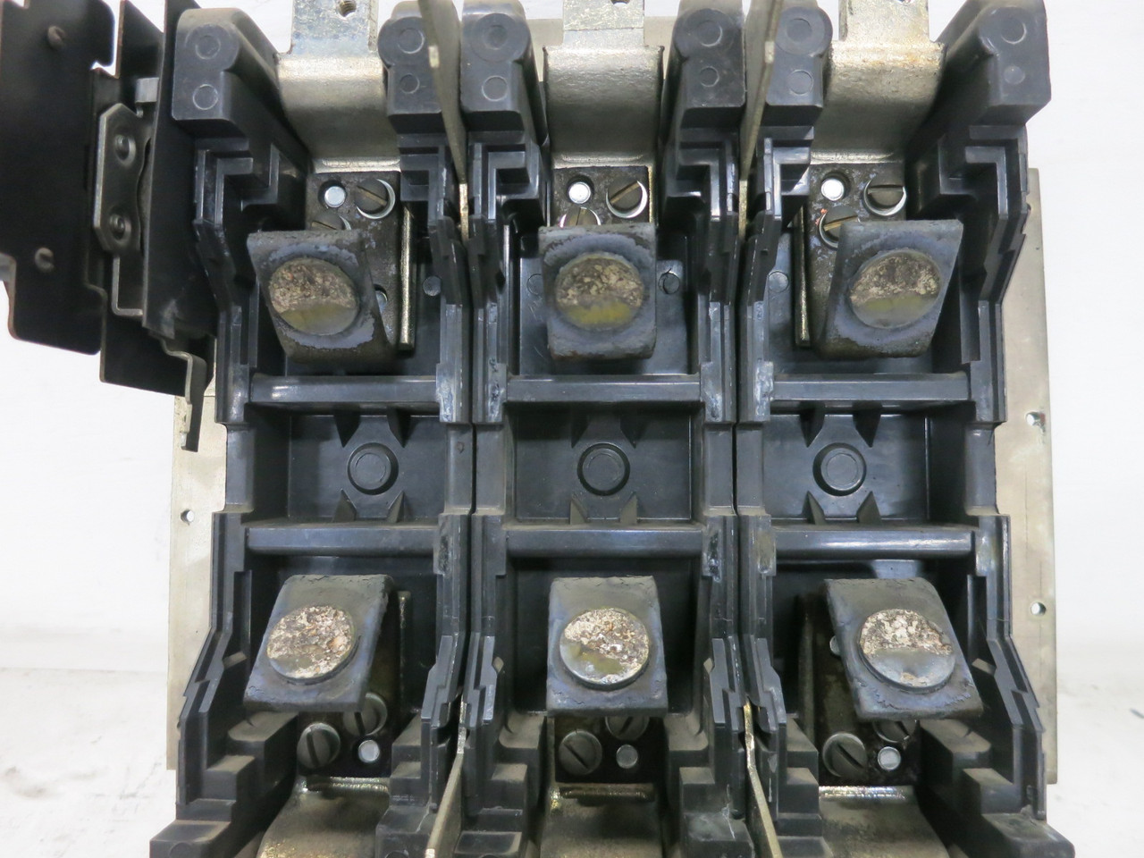 GE CR306G0**XBNA Size 5 Motor Starter 480V Coil 55-530249G004 200 HP 270 CR306G0 (DW8196-1)