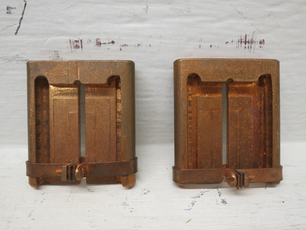 Bussmann J64 Fuse Reducers 600 Amp to 400 Amp 600V Class J (LOT OF 2) (1 PAIR) (DW8201-2)