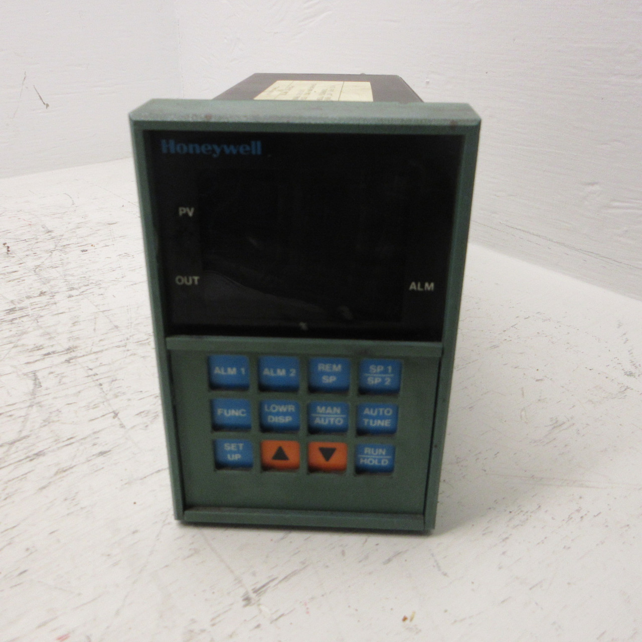 Honeywell UDC5000 Ultra-Pro Temperature Controller DC5063-0-0001-500-00-0211 (AH1251-1)