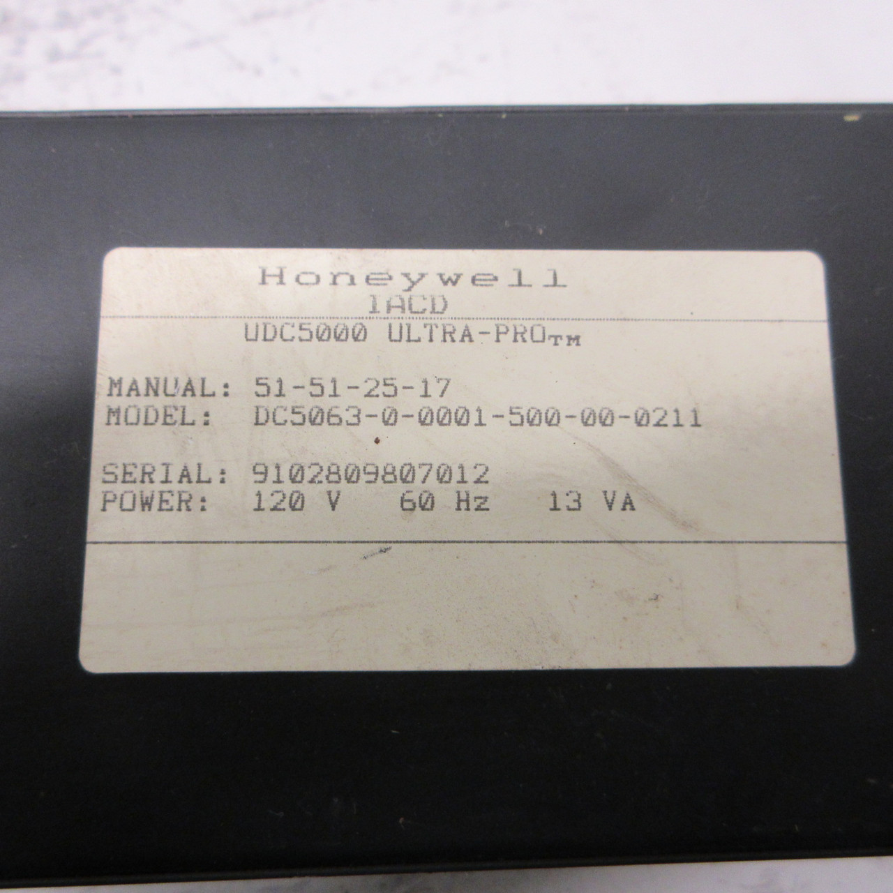 Honeywell UDC5000 Ultra-Pro Temperature Controller DC5063-0-0001-500-00-0211 (AH1251-1)