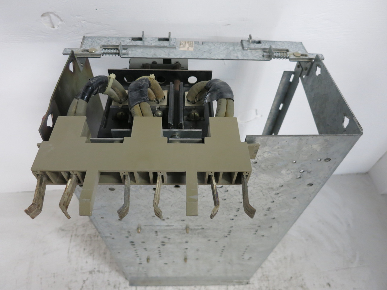 Siemens Model 90 200A Fusible Feeder 24" MCC Bucket 200 Amp Fused Model 95 DS464 (DW8207-1)